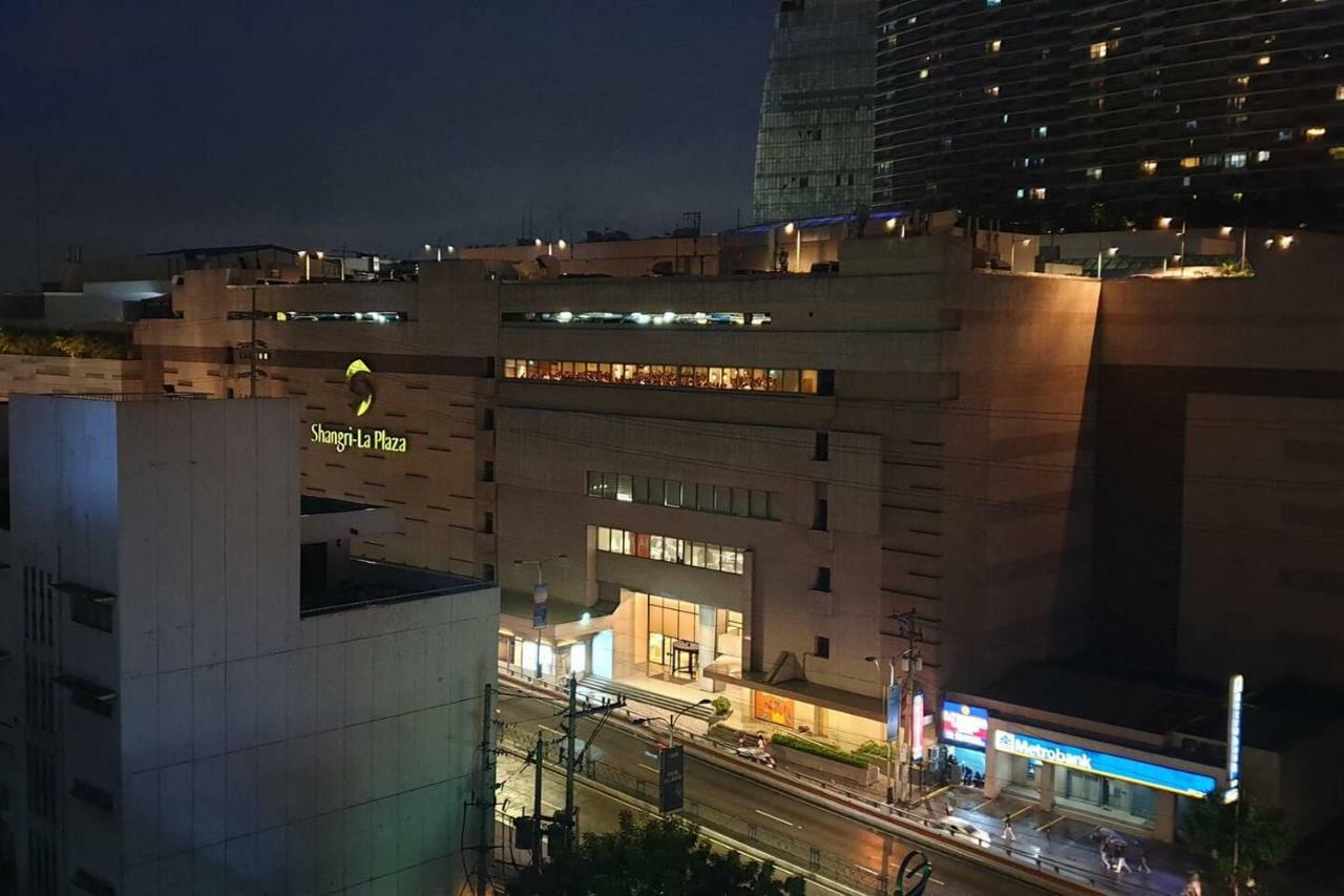 Mandaluyong 2 Bedroom W 2 Queen, 50Hdtv Across Shangrila Mall Manille Extérieur photo