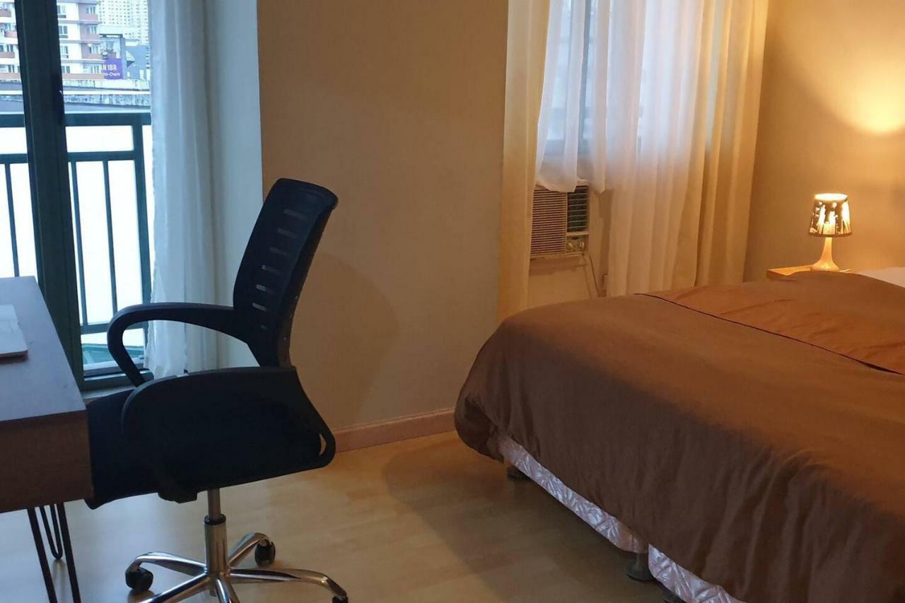 Mandaluyong 2 Bedroom W 2 Queen, 50Hdtv Across Shangrila Mall Manille Extérieur photo
